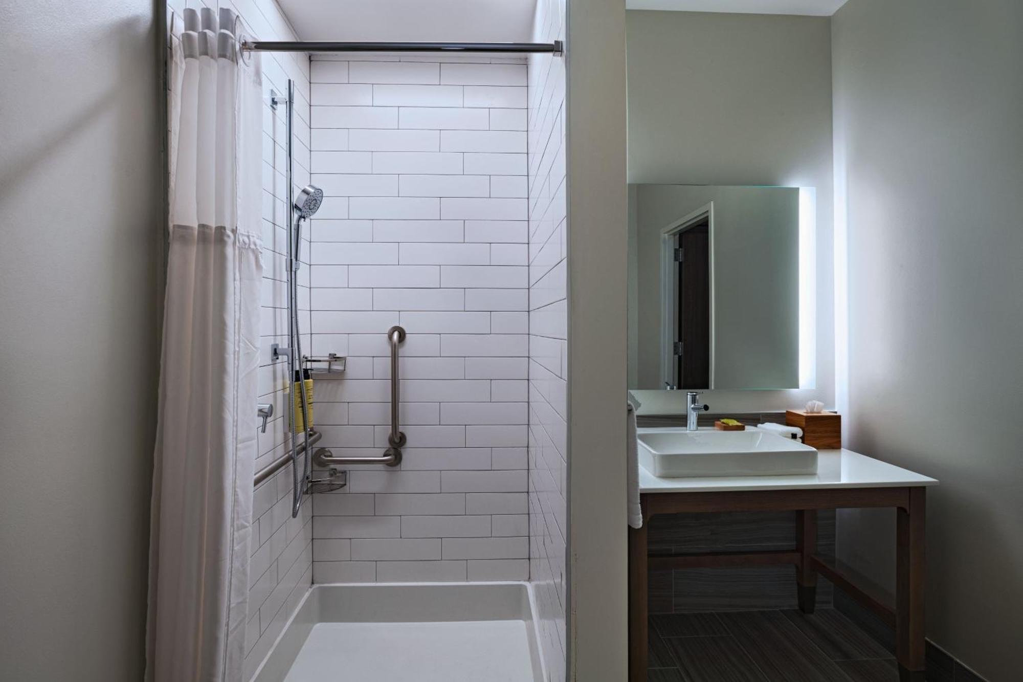 Hotel Element 3*